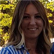 istruttrice di yoga della scuola Parinama yoga di Bruno Baleotti